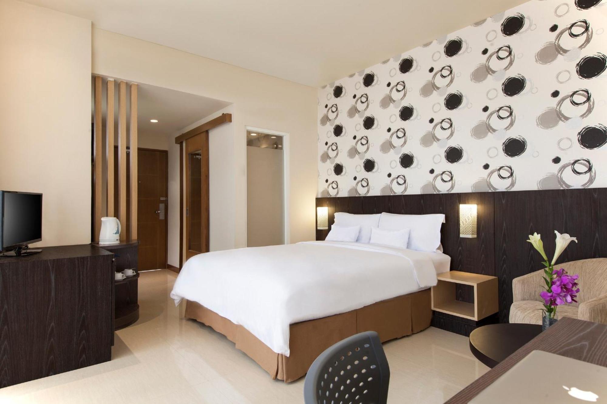 Aveon Express Hotel By Daphna International Jogyakarta Zewnętrze zdjęcie