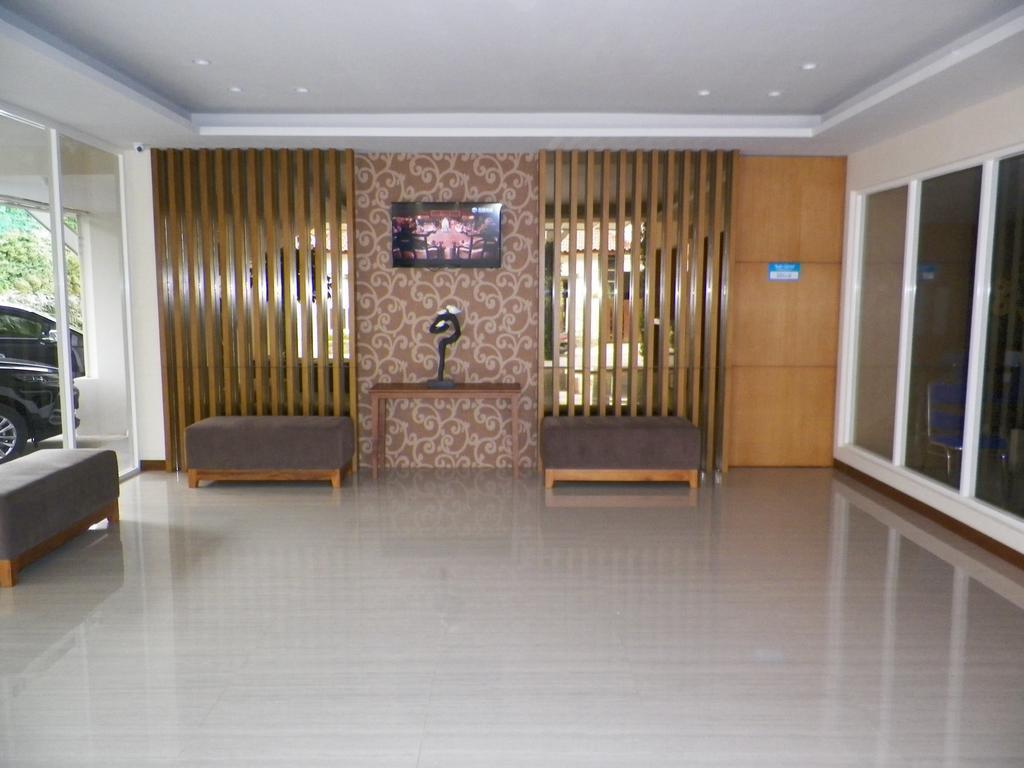 Aveon Express Hotel By Daphna International Jogyakarta Zewnętrze zdjęcie