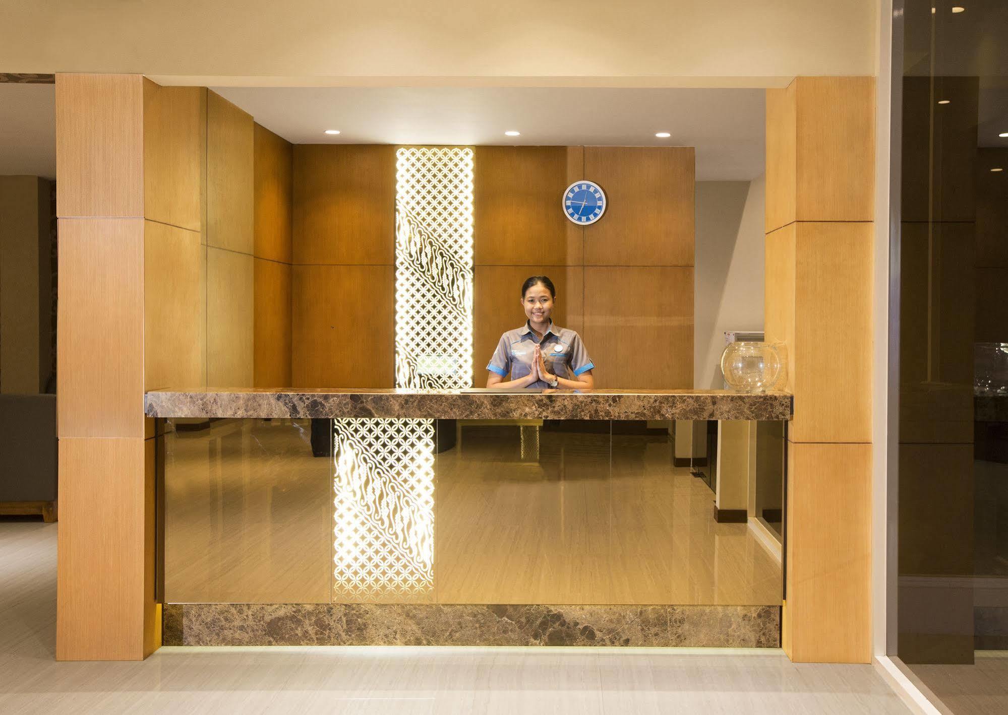 Aveon Express Hotel By Daphna International Jogyakarta Zewnętrze zdjęcie